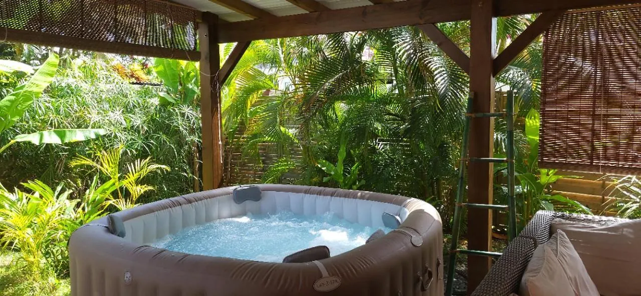 Gite Kaz' A Tyka Jacuzzi Privatif Saint-Francois  Holiday home Saint-Francois (Grande-Terre)